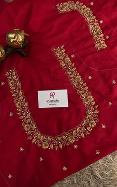 Pink Blouse Designs For Saree Silk, Simple Machine Embroidery Blouse Designs, Simple Hand Work Blouse Designs, Simple Maggam Work Designs, Pink Blouse Designs, Magam Work, Blue Blouse Designs, Maggam Blouse, Latest Bridal Blouse Designs