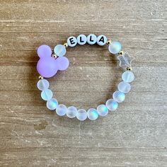 Disney Bracelet Diy, Mickey Beaded Bracelet, Mickey Mouse Bracelet, Disney Jewelry Bracelets, Beaded Mickey Mouse Bracelet, Adjustable Disney Style Bracelets, Disney Bracelet, Bracelet Quotes, Beaded Necklace Designs