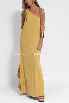 Stretch Solid Color Maxi Dress For Date Night, Chic Longline Maxi Dress For Day Out, Stretch Longline Maxi Dress For Summer, Chic Longline Maxi Dress For Party, Stretch Solid Color Maxi Dress For Beach, Chic Stretch Maxi Dress For Vacation, Stretch Maxi Dress With Split Design For Date Night, Casual Beach Maxi Dress With Split Design, Chic Halter Neck Maxi Dress With Side Slits