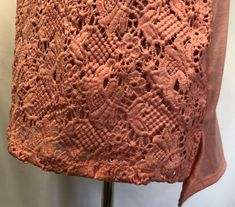 French Laundry Womens Size Large Coral Floral Lace/Crochet Blouse Short Sleeve | eBay Stretch Lace Top With Crochet Trim, Short Sleeve Lace Crochet Top With Crochet Trim, Stretch Lace Crochet Top, Stretch Lace Crochet Top With Crochet Trim, Crochet Lace Blouse, The French Laundry, Pink Floral Pattern, Blouse Short Sleeve, Coral Orange