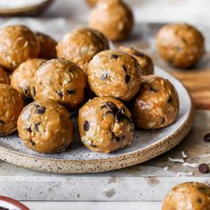 a plate full of chocolate chip energy bites