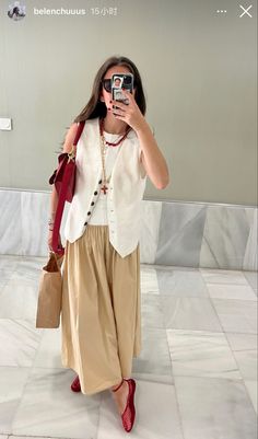 Conference Outfits Women Summer, Linen Style Fashion, Color Combos Outfit, European Summer Outfits, Mum Fashion, Classic Style Outfits, Paris Outfits, Fashion Victim, Colourful Outfits