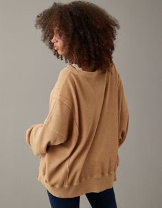 🔥99.3% of reviewers recommend this product. 🔥In Stock>> Priority is given to delivery after payment.🏆Returns>> Fast refund, money back guarantee.⏰Handling time>> Priority is given to delivery after payment.🚢Shipping>> We will arrange the fastest shipping for you The Oversized Big Hug Waffle Sweatshirt by Cozy Comfort is the ultimate cozy and stylish wardrobe staple. Crafted from a soft and high-quality waffle-knit fabric, this sweatshirt offers unparalleled comfort and warmth, making it perf Plain Sweatshirt, Stylish Wardrobe, Big Hug, Irregular Hem, Big Hugs, Cold Season, Fade Color, Comforters Cozy, Cuff Sleeves