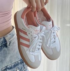 Shoes Vision Board, New Shoes Aesthetic, Preppy Adidas Shoes, Aesthetic Shoes For Women, Addidas Shoes Pink, Aesthetic Shoes Photo, Shoes For Women Aesthetic, Trendy Adidas Shoes, Adidas Shoes Aesthetic