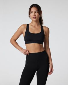 An active bra that is both supportive and beautiful. This performance stretch knit sports bra is elevated by a split-strap detail with an open back. Packed with innovations, it provides 50+ UPF coverage and medium-support while wicking away moisture. | Vuori Stride Bra | Black | Small Vuori makes premium performance apparel inspired by the active Coastal California lifestyle; an integration of fitness, surf, sport, and art. Breaking down the boundaries of traditional activewear, we are a new per Stylish Gym Outfits, Gym Outfit Ideas, Kids Winter Outfits, Coastal California, Trendy Outfits Winter, Functional Fitness, Fitness Accessories, California Lifestyle, Sweatsuit Set