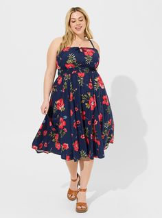 Floral Tea Length Dress Plus Size, Inverted Triangle Plus Size Dress, Plus Size Dresses Apple Shape, Black Beachwear, Fall Fashions, Sun Dresses, Date Dresses, Straight Neckline, Dress Images