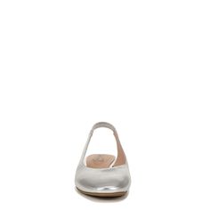 Look effortlessly chic in these modern-meets-classic ballet flats with an easy slingback. Faux leather upper with a subtle square toe, slingback strap with stretch for easy on/off, and lightweight design. Linings crafted from partially recycled materials. Mule Flats, Trending Flats, Mary Jane Ballet Flats, Slingback Flats, Square Toe Heels, Flat Espadrilles, Shoe Shop, On Off, Recycled Materials