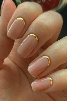 30 French Tip Nail Ideas - the gray details Fall Nails Ideas, Wedding Nails French, Wedding Nails Glitter, Nagellack Trends, Toe Nail Color, Homecoming Nails Acrylic, Pearl Nails, Wedding Nails Design, Art Designs Ideas