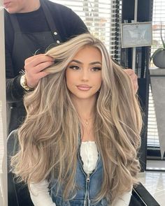 Vanilla Blonde Balayage On Dark Hair, Blonde Highlights Inspiration, Full Blonde Balayage On Dark Hair, Manageable Blonde Hair, Baylage Hair 2024, Blonde Hair On Mexican Women, Latina Blonde Hair Olive Skin, Ash Blonde Hair Balayage, Blonde Ombré