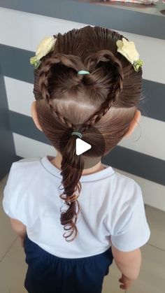 Heart Hairstyle For Kids Easy, Barbie Hair, Heart Hair, Penteado Cabelo Curto, February 15, Easy Kids, Kids Hairstyles