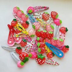 الرسومات اللطيفة, Strawberry Shortcake, Cute Jewelry, Little Things, Hair Clips, Hello Kitty, Hair Accessories