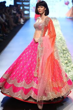 Magenta Lehenga, Anushree Reddy, Scallop Border, Scallop Hem, Indian Wedding Dress, Indian Designer Wear, Designer Wear, Embroidered Blouse