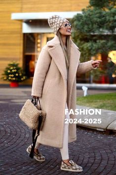 Rita Tesla, Colorado Fashion, Girlie Girl, Chique Outfits, Stylish Coat, Cooler Look, Todays Outfit, Winter Mode