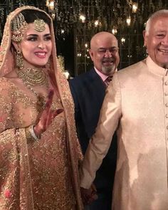 Natasha Khalid Pakistan Natasha Khalid, Mehandi Outfits, Video Mood, Pahlavi Dynasty, Pakistani Traditional, Latest Bridal Dresses, Headpiece Jewelry, Elegant Makeup