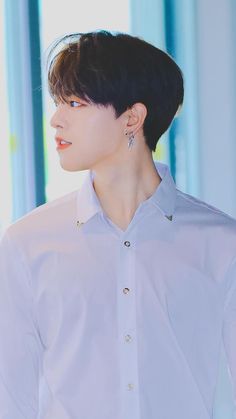 ONEUS ~ RAVN Oneus Wallpaper, Its Ya Boy, Pop Artist, Asian Boys, Tall Guys, Various Artists, Kpop Wallpaper