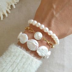 Real Pearl Bracelet, Baroque Pearls Jewelry, Cowrie Shell Jewelry, Women Christmas Gifts, Blue Gemstone Earrings, Gold Pearl Bracelet, Big Pearl, Etsy Bridesmaid Gifts, Minimalist Bracelet