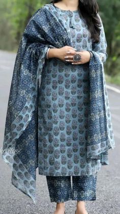 Bagh Print Suits Design, Chudidhar Designs, Simple Indian Suits, Bagh Print, Cotton Dress Pattern, Pure Cotton Suits, Ethnic Pattern Design, Indian Kurti Designs