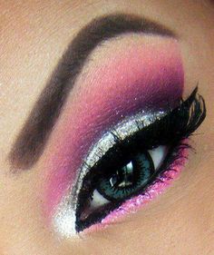 Silver Eye Makeup, Makeup Gallery, Pink Eye Makeup, Catty Noir, Barbie Makeup, Smink Inspiration, Pink And Silver, Smokey Eyes, Pink Eyes