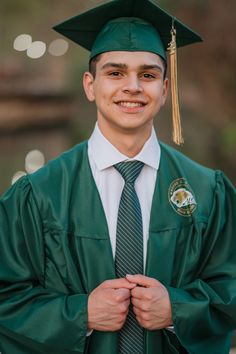 Cap and gown senior pictures at the Brackenridge Park by San Antonio senior photographer Cassey Golden High School Senior Graduation Pictures, Graduate Photoshoot Men, Graduation Cap And Gown Pictures Boys, Men’s Cap And Gown Pics, Senior Boy Photography Cap And Gown, Graduation Picture Ideas For Guys Senior Year Photo Shoot, Boys Graduation Photo Ideas, Senior Boy Poses Cap And Gown, Cap And Gown Poses For Boys