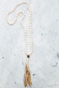 Stephanos Baroque Pearl Leather Tassel Necklace Patterned Skirt, Buy Pearls, Beaded Tassel Necklace, Beige Boho, White Pearl Necklace, Baroque Pearl Necklace, Cultured Pearl Necklace, Chic Leather, Pearl Leather