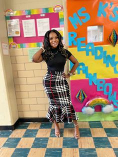 Teacher Outfit Skirt, Black Teacher Outfits High School, Cogic Fashion Church Outfit Black, Sunday Church Outfit Black Women, Black Teacher Outfits, Teacher Outfits Black Women, Elegant Church Outfits, Elevated Workwear, Church Outfit Black Women