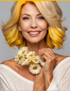 2024 Hair Color Trends For Women Over 50 Warm Honey Blonde, 2024 Hair Color, Auburn Highlights, Natural Shades, Women Over 50, Honey Blonde, Ash Blonde, Platinum Blonde, Hair Color Trends