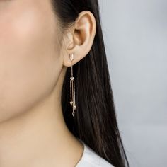 Metal: 18K Rose Gold Stones: 26 Diamonds Totaling 0.09 Carats Weight: ~2.45 Grams Arrow Earrings, Cupids Arrow, 18k Rose Gold, Timeless Style, Timeless Fashion, Unique Design, Diamonds, Rose Gold, Drop Earrings