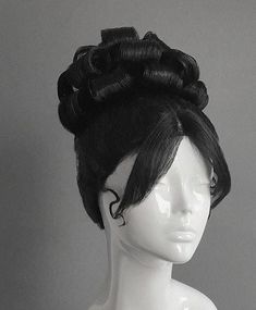 Showgirl Hairstyles, Noir Hairstyles, Updo Drawing, Types Of Characters, Drag Hair, Gilded Glamour, Dress Pics