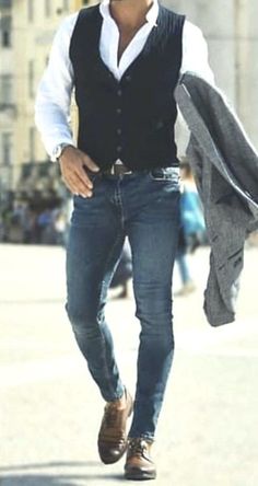 Men Vest Outfits, Older Mens Fashion, Vest Outfit, Mens Fashion Smart, Stylish Men Casual, Fashion Suits For Men