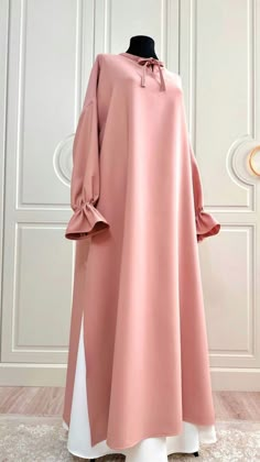 New Abaya Design, Burqa Design, Simple Abaya Designs, Stylish Abaya, Simple Abaya, Muslimah Fashion Casual, Model Hijab