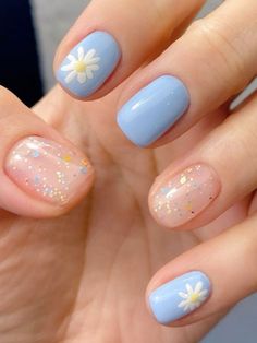 Short Gelish Nails Summer, Summer Short Nails Gel, Easy Short Nails Ideas, Blue Nail Ideas For Summer, Short Nail Art Designs Summer, Cute Nail Art For Short Nails, Baby Blue Short Nails, Something Blue Nails, Blue Short Nails Ideas