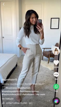 Real Estate Outfits For Women, High Waisted Trousers Outfit, Cream Trousers Outfit, Cream Pants Outfit, Real Estate Outfits, High Waist Outfits, Corporate Girly, Pants Outfit Work, Foto Best Friend