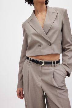 Rounded Shape Buckle Belt Black Chic Office Belt With Buckle Closure, Chic Belts With Buckle Closure For Work, Chic Belts For Work With Buckle Closure, Modern Belts With Buckle Closure For Work, Trendy Fall Belts For Workwear, Trendy Fitted Belts For Work, Trendy Belts For Workwear In Fall, Elegant Belt With Buckle Closure For Spring, Elegant Spring Belt With Buckle Closure