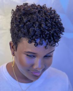 Shaved Hair Designs Undercut, Short Natural Blonde Hair, Hairstyles For Short Natural Hair, Natural Golden Blonde, Combover Hairstyles, Short Natural Curls, Natural Hair Twa, Short Textured Hair