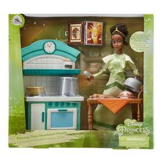 the princess and the frog kitchen playset is in its box with instructions on how to cook