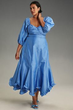 Plus Size Wedding Guest Dress, Petite Cocktail Dresses, Plus Size Wedding Guest, Wedding Guest Outfit Fall, Sky Blue Dress, Ruffle Wrap Dress, Fall Wedding Guest, Jumpsuit Chic, Flowing Skirt