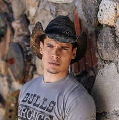 Cowboy Style For Men, Cowboy Style Women, Urban Cowboy Style, Mens Western Style, Mens Cowboy Hats, Popular Hats, Modern Cowboy, Trending Hats, Mens Hats Fashion