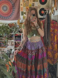 Hippie Aesthetic Outfit, Hippie Outfits 70s, Hippie Summer Outfits, Hippie Clothes Aesthetic, Hippie Outfit Inspo, 70s Fashion Hippie, Hippie Fits, Outfit Hippie, Hippie Room