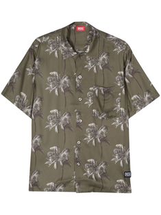 olive green multicolour palm tree print appliqué logo camp collar short sleeves chest patch pocket straight hem Summer Green Camp Shirt With Pockets, Green Printed Short Sleeve Shirt With Camp Collar, Green Camp Shirt With Palm Tree Print For Vacation, Green Short Sleeve Shirt With Palm Tree Print, Casual Green Hawaiian Shirt With Camp Collar, Green Palm Tree Print Camp Shirt For Vacation, Green Relaxed Fit Shirt With Palm Tree Print, Green Shirt With Palm Tree Print In Relaxed Fit, Green Shirt With Palm Tree Print And Relaxed Fit