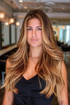 34 Hottest Honey Balayage Hair Color Ideas To Glam Up Your Hairstyle California Highlights Hair, Brunette With Honey Highlights, Honey Blonde Balayage On Dark Hair, Honey Blonde Highlights On Brown Hair, Balayage On Light Brown Hair, Honey Balayage Hair, Ash Balayage, Highlights Hairstyles, Honey Highlights