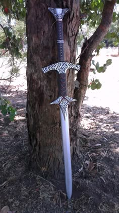 Skyrim Greatsword, Skyrim Swords, Skyrim Game, Real Steel, Cool Swords, Perfect Model, Arm Armor, Dragon Age, 10 Pounds