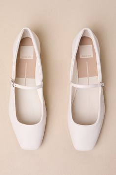 Ballet Flats White, Classic White Low Heel Ballet Flats, Luxury White Low Heel Ballet Flats, Elegant White Ballet Flats, Elegant White Almond Toe Ballet Flats, Bridal Ballet Flats, White Ballet Flats, Cream Flats, Square Shoes