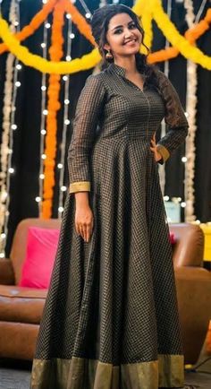 Stylish Gown, Frock Fashion, Anupama Parameswaran, Saree Gown, Long Kurti Designs