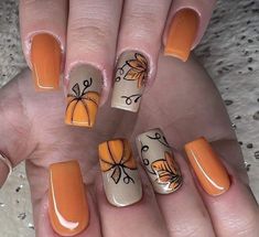 Nail Ideas Fall, Pumpkin Nail Designs, Fall Thanksgiving Nails, Holloween Nails, Thanksgiving Nail Designs, Thanksgiving Nail Art, Pumpkin Nails