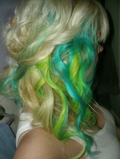 pretty Girl Wishlist, Yellow Hair Color, Money Pieces, Funky Hair, Cute Hair Colors, Manic Panic