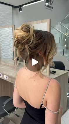 Everton Andrade • SP 🇧🇷✂️ on Instagram: "——CURSO ON-LINE——  LINK NA BIO 😍 . . #cursodepenteado #penteadodenoiva #penteadodespojado #coquealtodespojado" Shoes Hack, See Me, Hair Inspo, Work Out, Hair Cuts