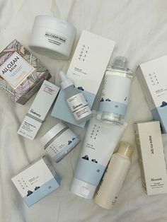 Korean Selfcare Aesthetic, Korean Face Cleanser, Korean Skin Care Aesthetic, Korean Skincare Aesthetic, Korean Skincare Brands, Powder Cleanser