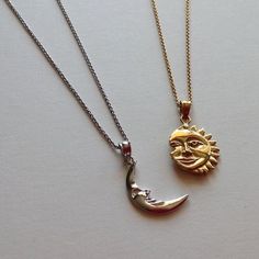 Sun And Moon Necklace, 2 Necklace, Necklace Moon, Friendship Necklaces, Dope Jewelry, Funky Jewelry, Moon Jewelry, Jewelry Inspo, Dream Jewelry