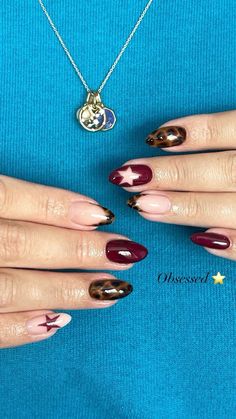 Fall Nails Ideas Design, Gel Nails Inspo Almond, Winter Trendy Nails 2024, December Nails Aesthetic, Almond Nails Gel X Designs, Tortoise Shell Nails With Green, Valentines Nail Set Almond, Trending Nails Right Now, Nail Inspo Freestyle