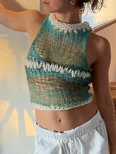 Crochet Contrast Color Sleeveless Sleeveless Top Contrast Crochet Hollow Crop Tank Top - AnotherChill Gilet Crochet, Fishnet Top, Crochet Short, Gothic Clothes, Summer Fashion Beach, Aesthetic T Shirts, Corset Crop Top, Color Gradient, Cami Crop Top